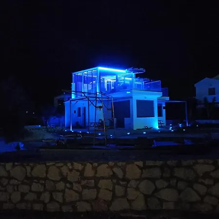 Beautiful Beachfront In Lixouri, Greece Apartment