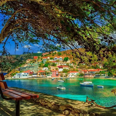 Beautiful Beachfront In Lixouri, Greece ケファロニア