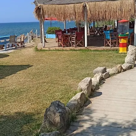 Beautiful Beachfront In Lixouri, Greece Apartmán *